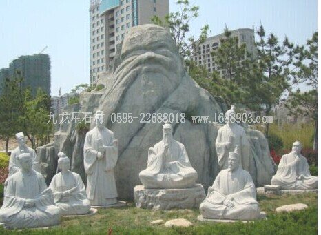八仙石雕像